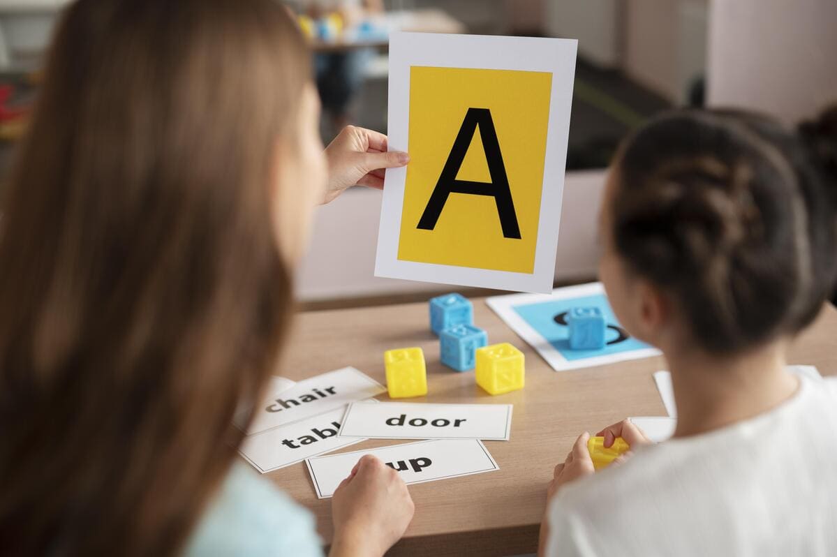 Idade para alfabetização: qual a hora da criança começar a ler?